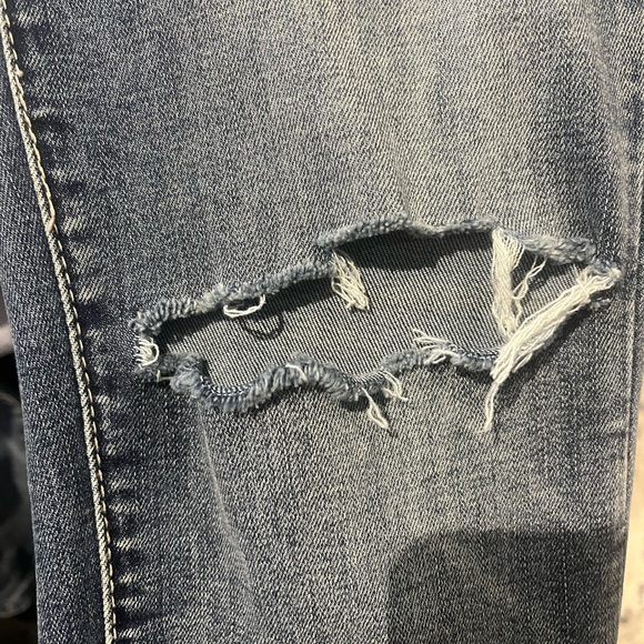 Women’s Blank NYC distressed mid rise skinny jeans - Picture 3 of 8